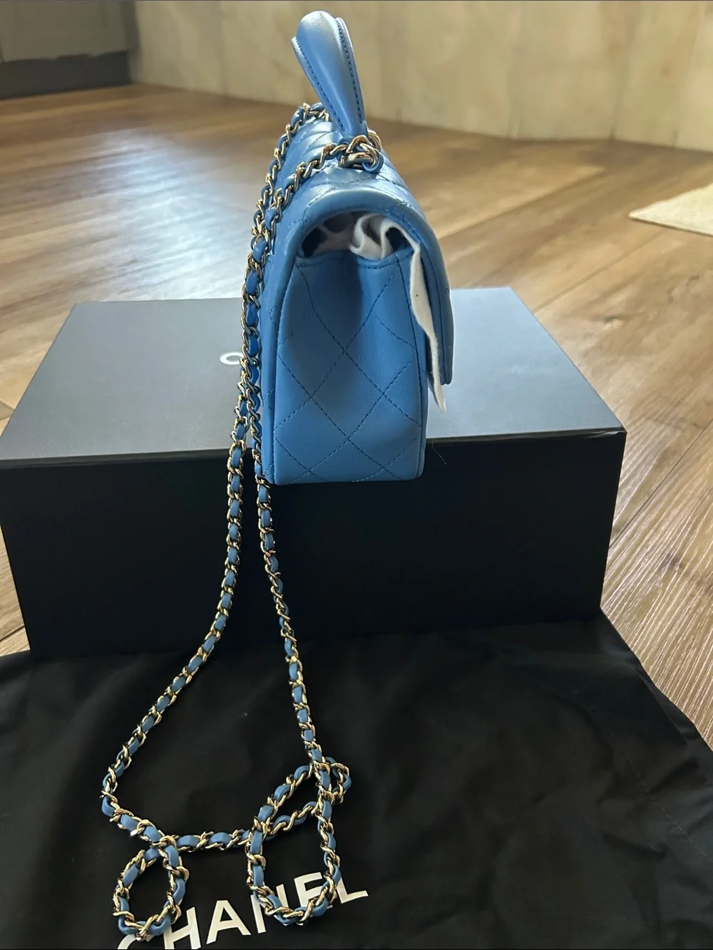 CHANEL new coco